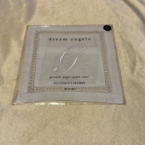 📣 Victoria Secret Monogram Letter G - sachet Cover